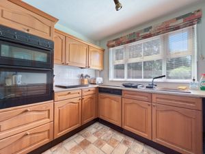 Photo 14- click for photo gallery